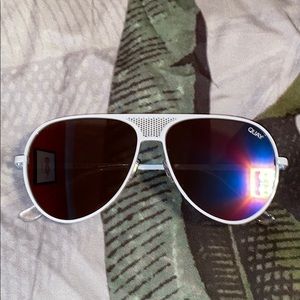 Quay sunglasses in white